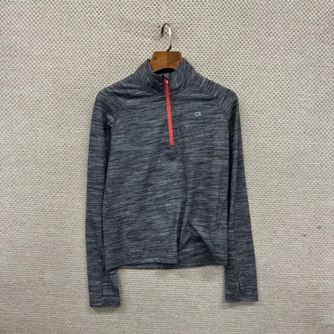 갭 GAP 트레이닝 반집업 스판 긴팔티 L A02947 상품이미지1