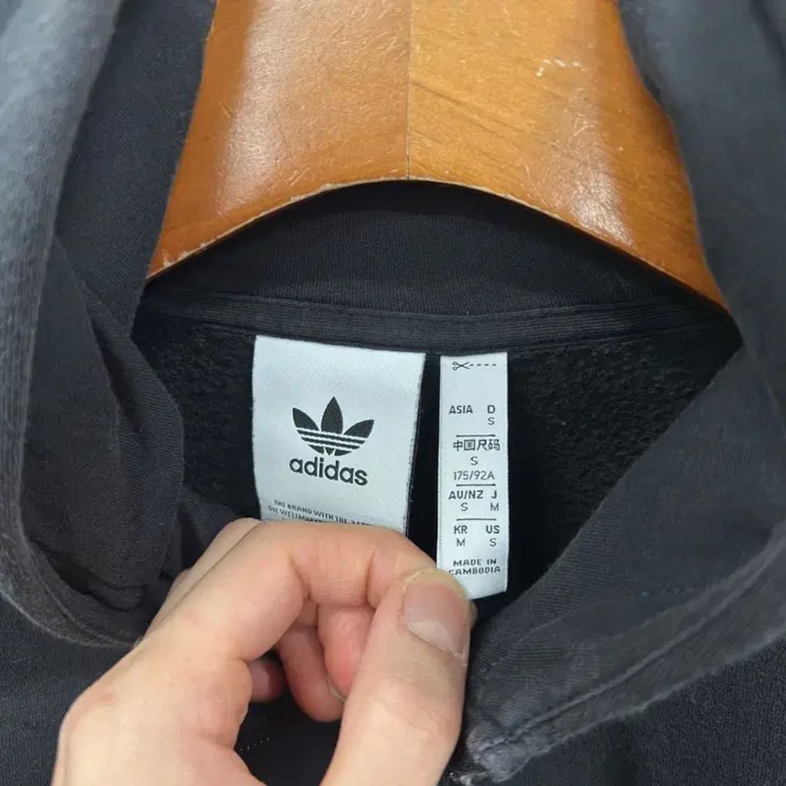 아디다스 캐주얼 패치로고 약기모 후드집업 M A02942 상품이미지3