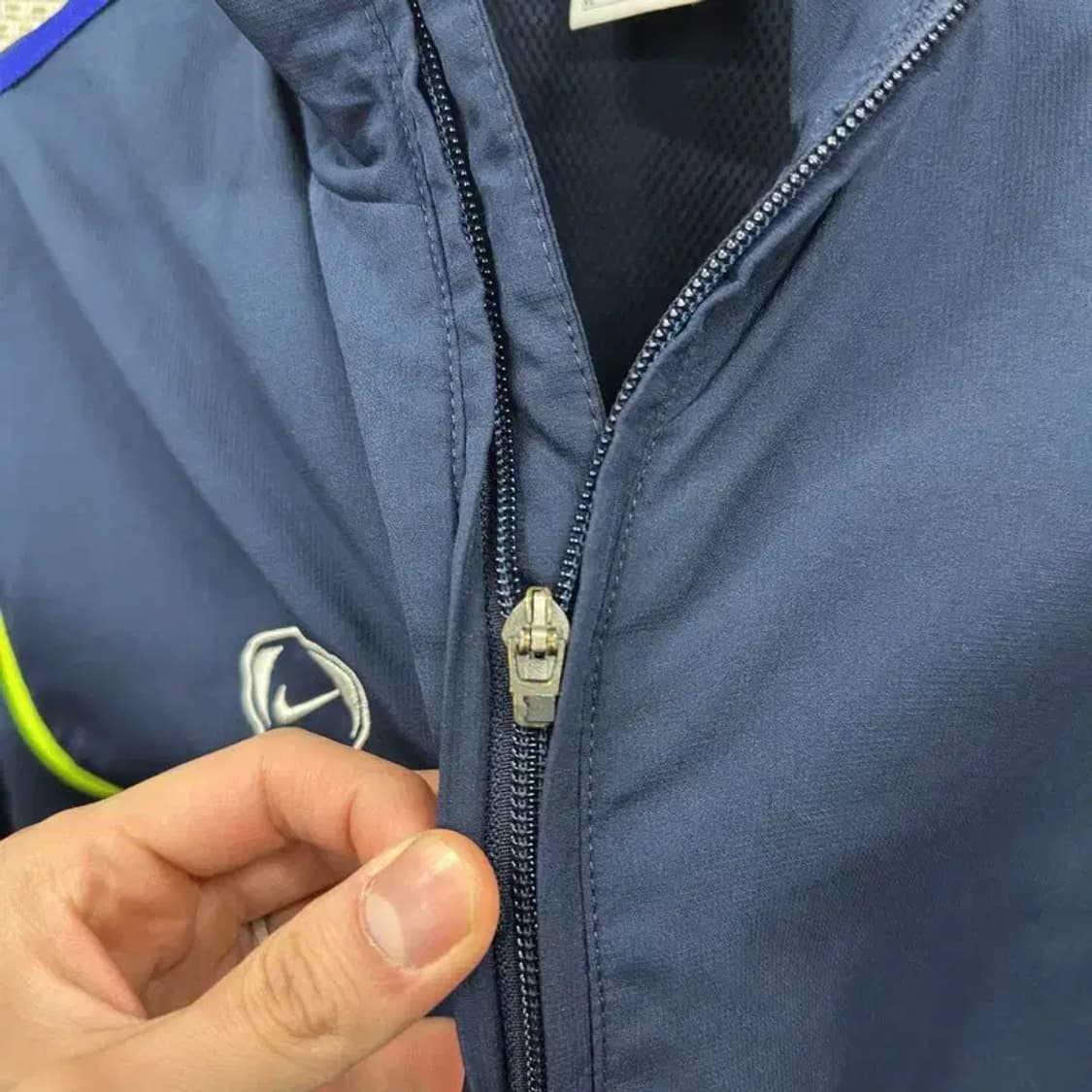 나이키 캐주얼 자수로고 윈드러너 바람막이 XL A03024 상품이미지5
