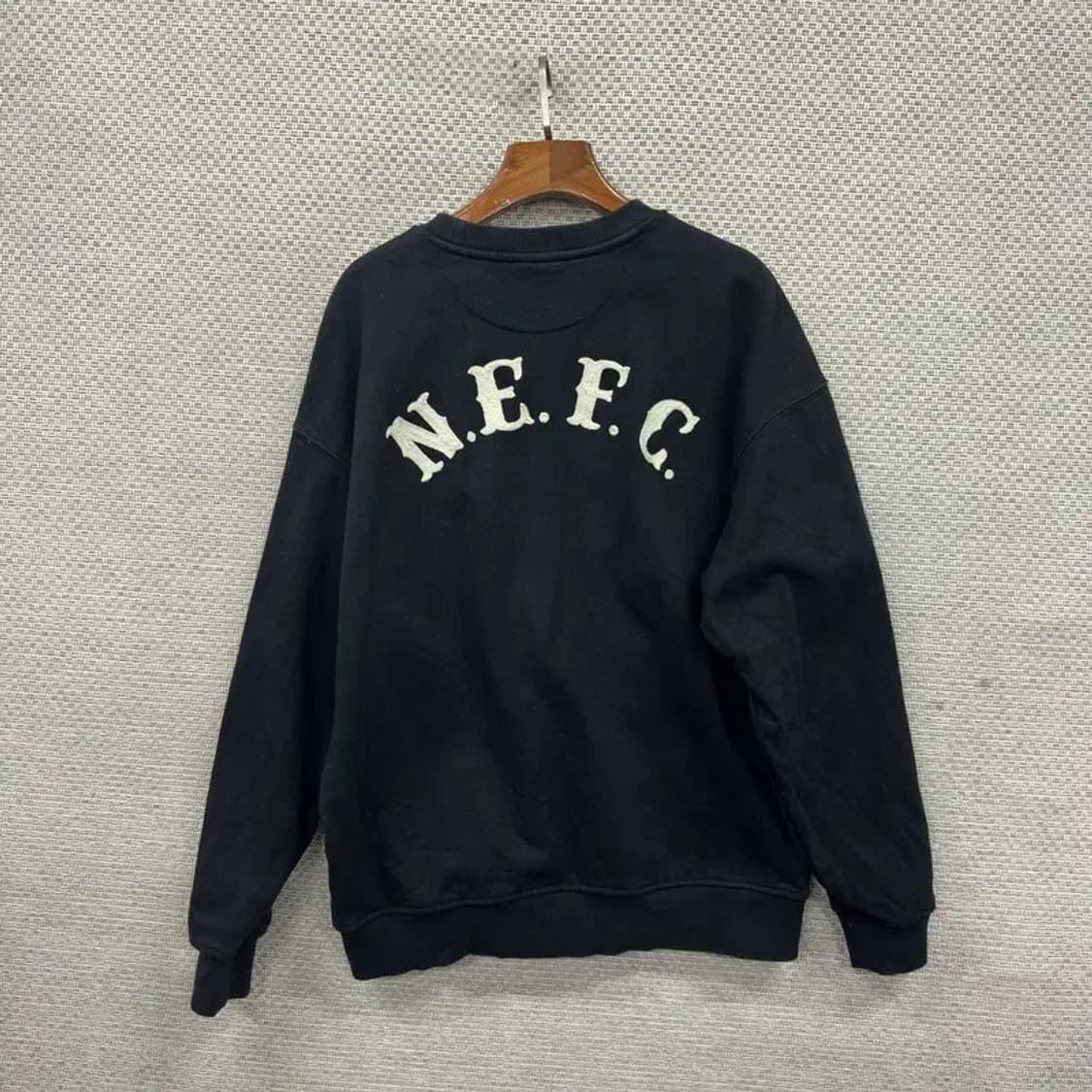 뉴에라 캐주얼 자수 스웻셔츠 맨투맨 M A03093 상품이미지2