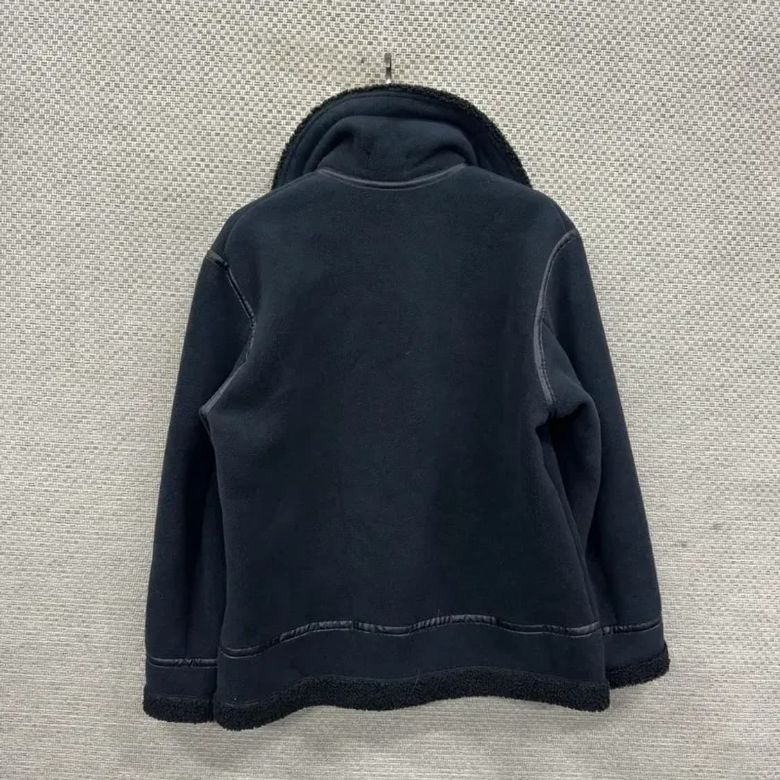 유니클로 JW앤더슨 무스탕 자켓 M A03100 상품이미지2