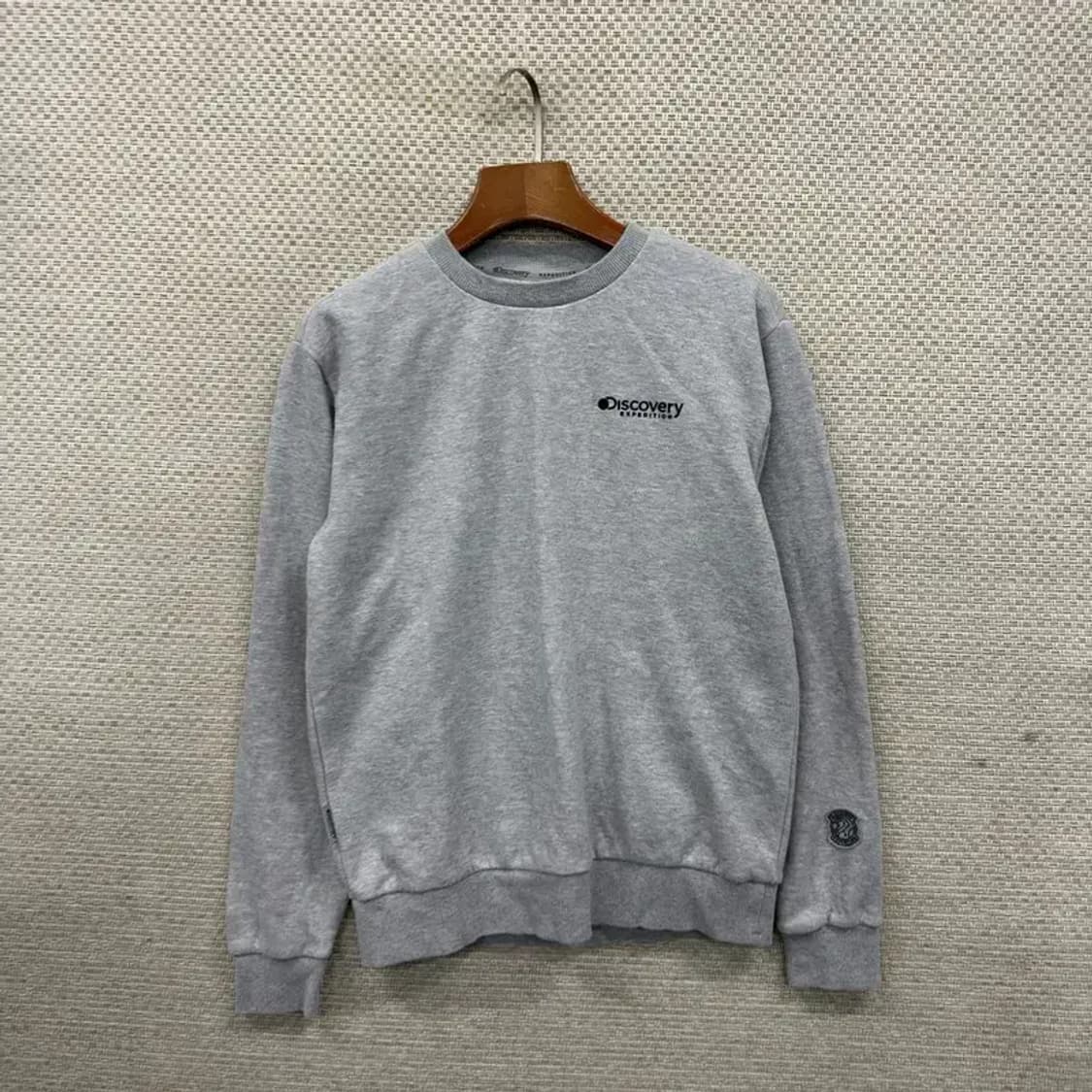 디스커버리 캐주얼 프린팅로고 스웻셔츠 맨투맨 85 A03112 상품이미지1