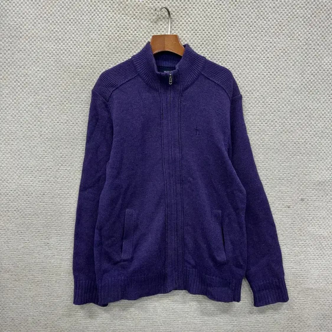 헤지스 캐주얼 자수로고 울 니트 집업 가디건 100 A03111 상품이미지1