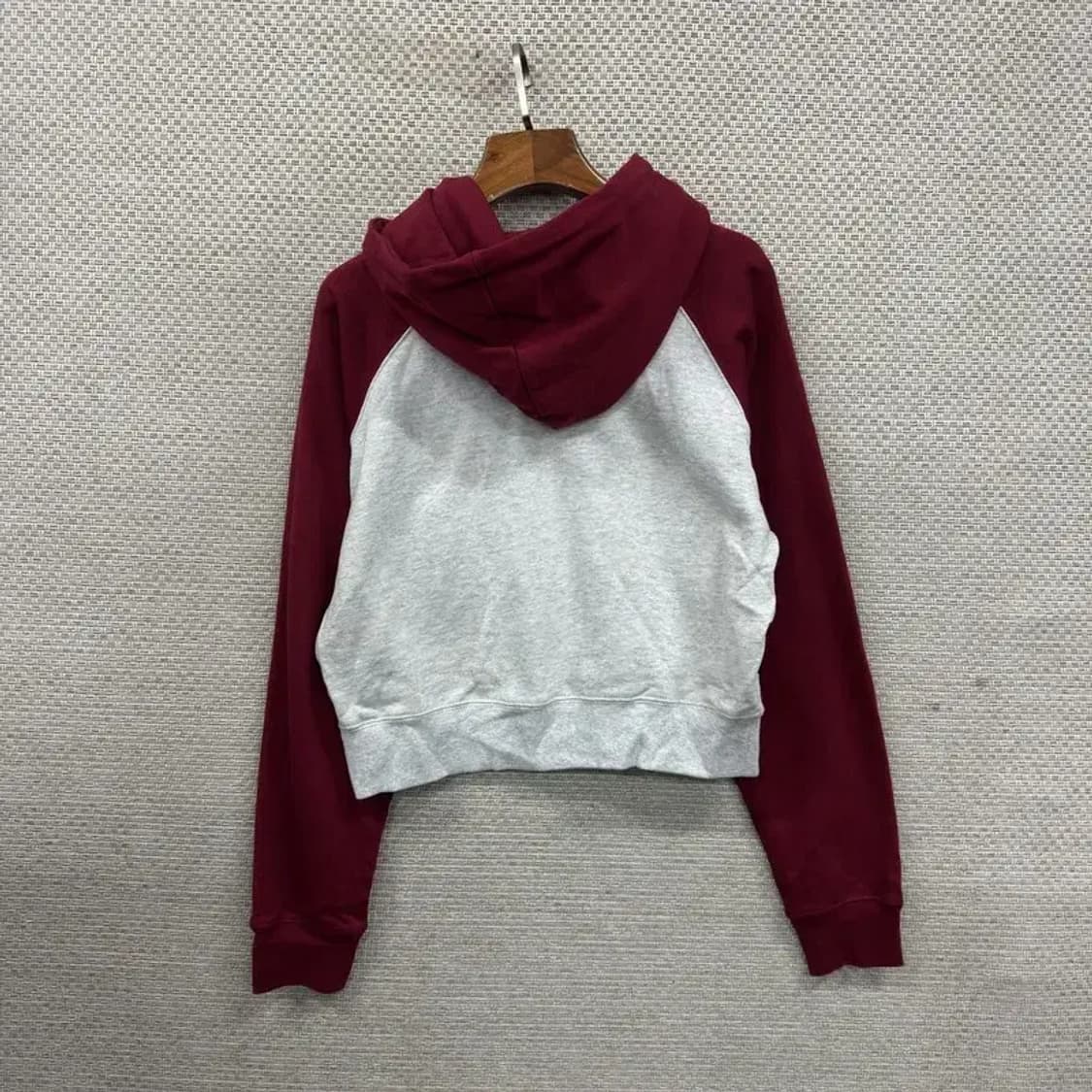 골라 캐주얼 자수로고 크롭 후드티 F A03172 상품이미지2