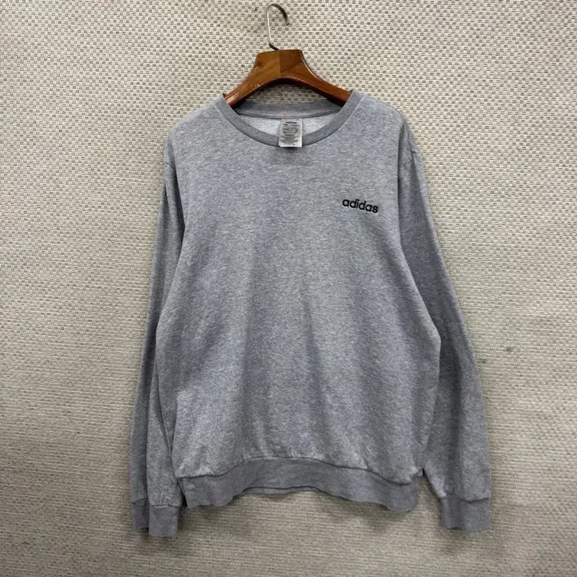 아디다스 캐주얼 스펠아웃자수 약기모 스웻셔츠 맨투맨 XL A03328 상품이미지1