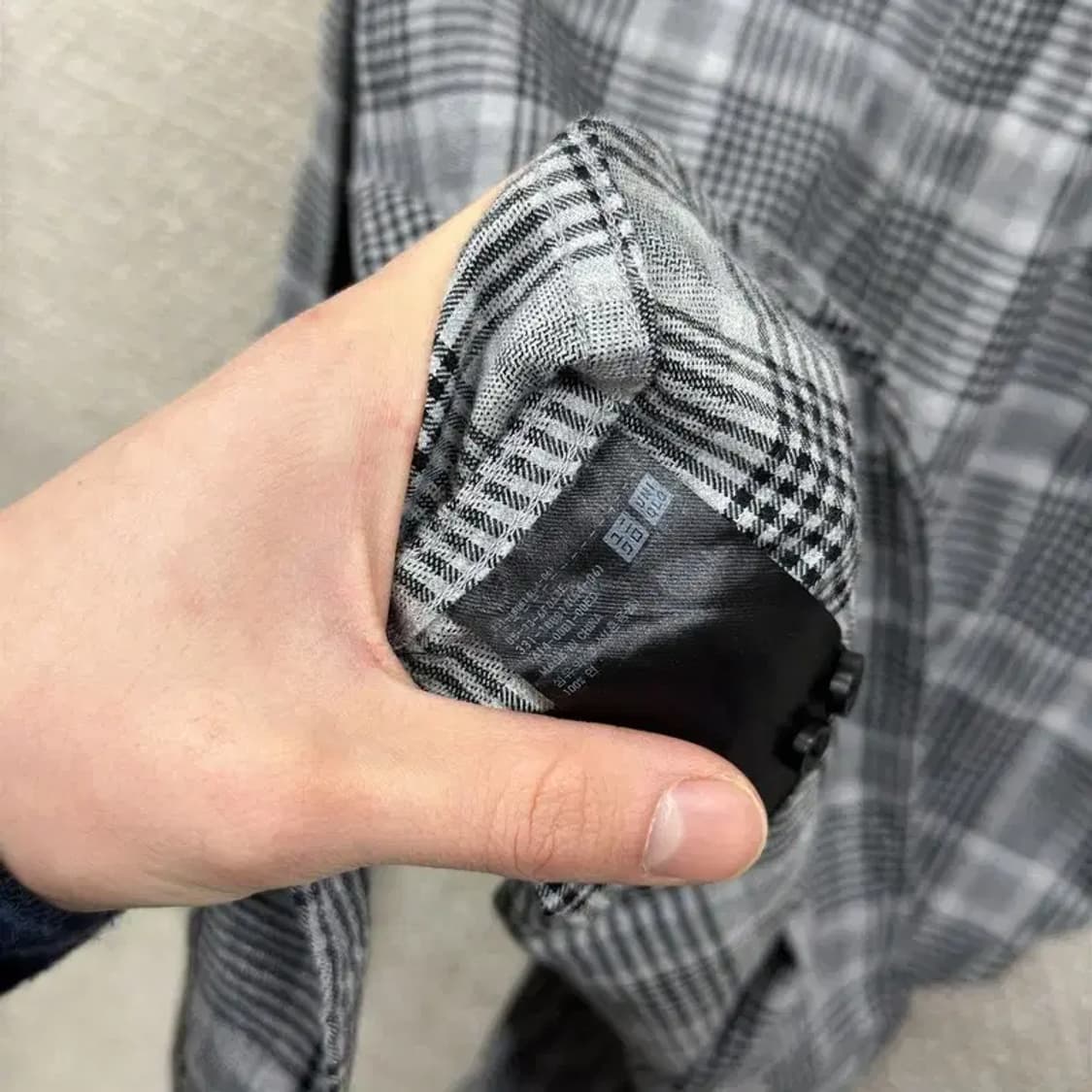 유니클로 캐주얼 긴팔 체크 셔츠 S A03325 상품이미지4