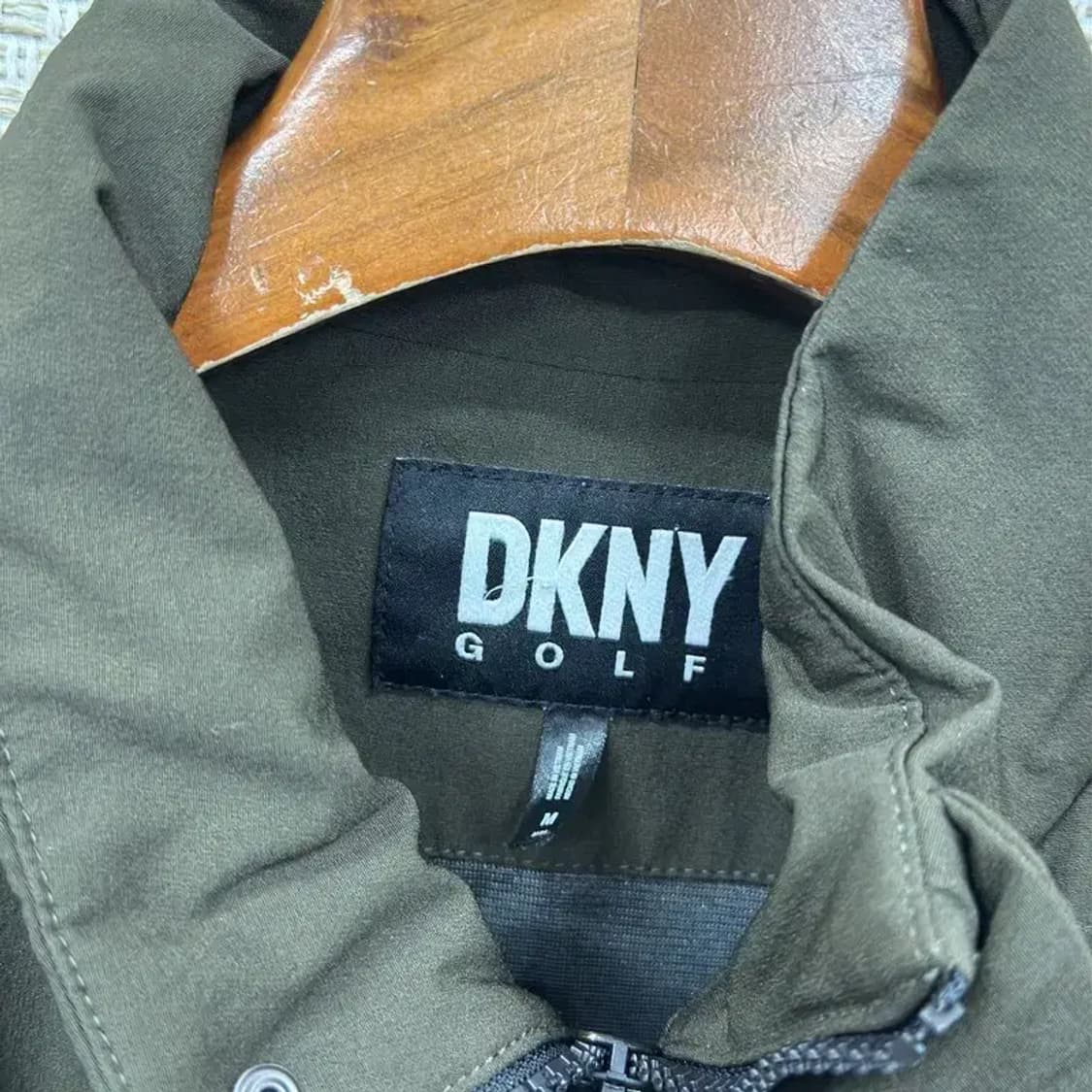 도나카란뉴욕 DKNY 프린팅로고 윈드러너 바람막이 M A03343 상품이미지3