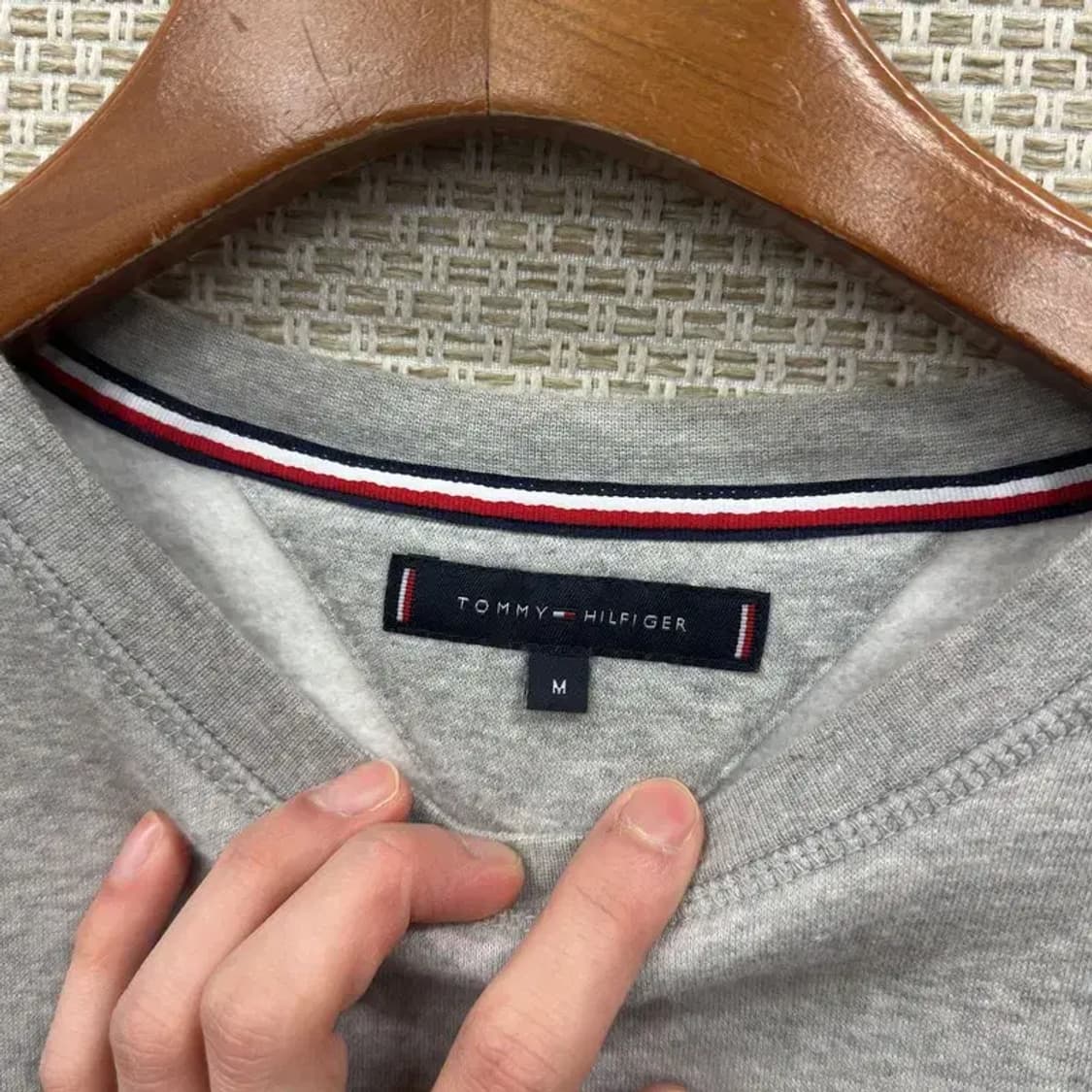 타미힐피거 캐주얼 빅자수로고 기모 스웻셔츠 맨투맨 M A03422 상품이미지3