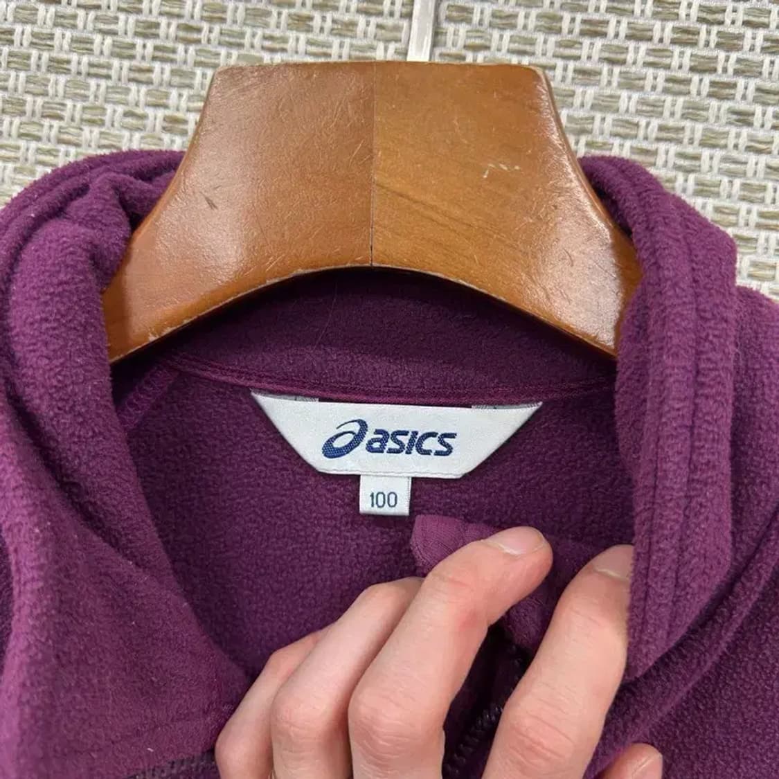 아식스 아웃도어 등산 자수 후리스 집업 100 A03496 상품이미지3