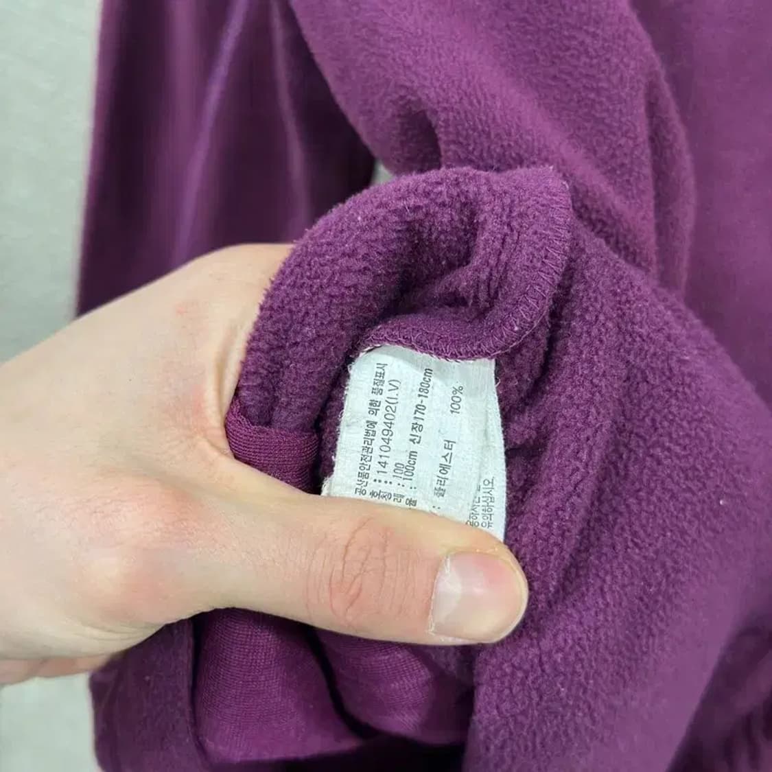 아식스 아웃도어 등산 자수 후리스 집업 100 A03496 상품이미지4