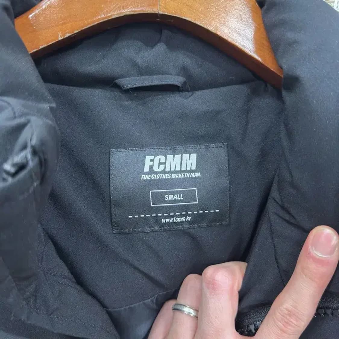 FCMM 캐주얼 블랙 자수 패딩 S A03497 상품이미지3