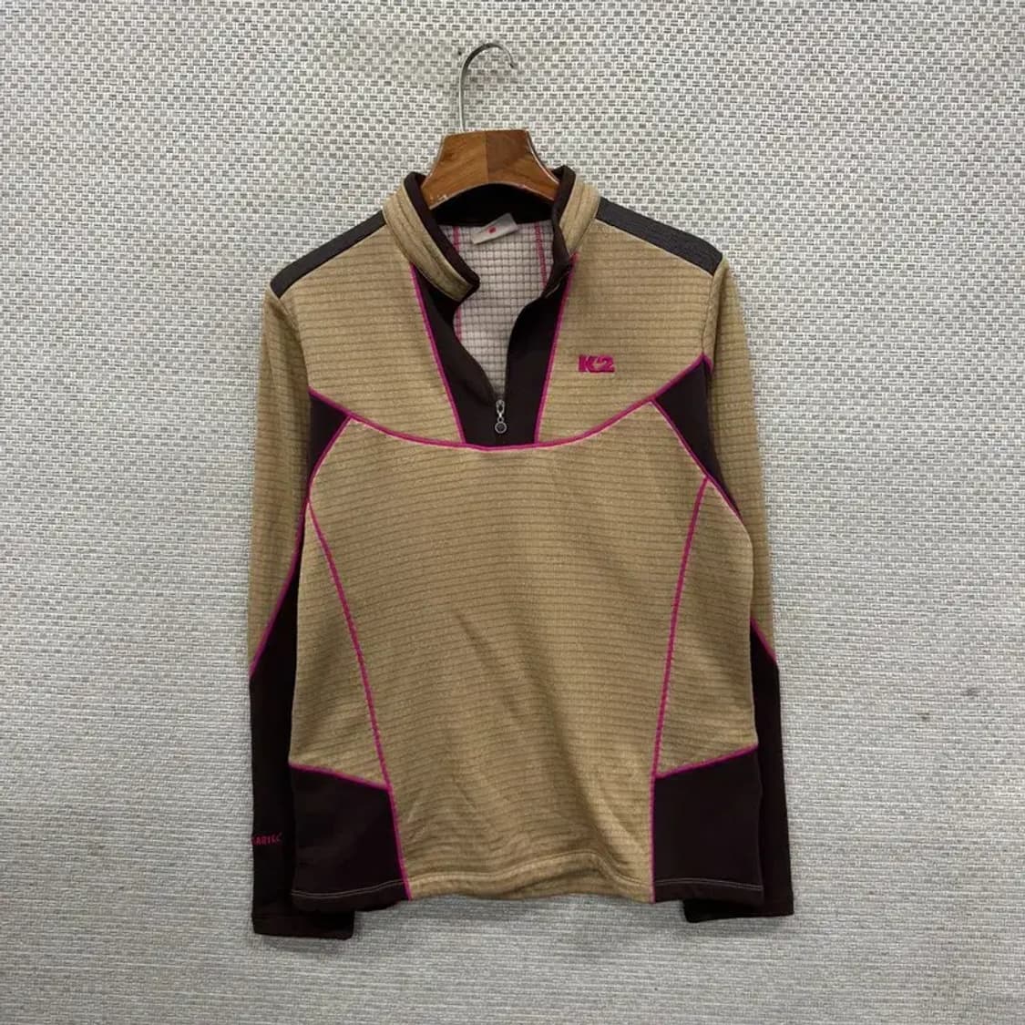 K2 아웃도어 자수로고 약기모 반집업 긴팔티 95 A03576 상품이미지1