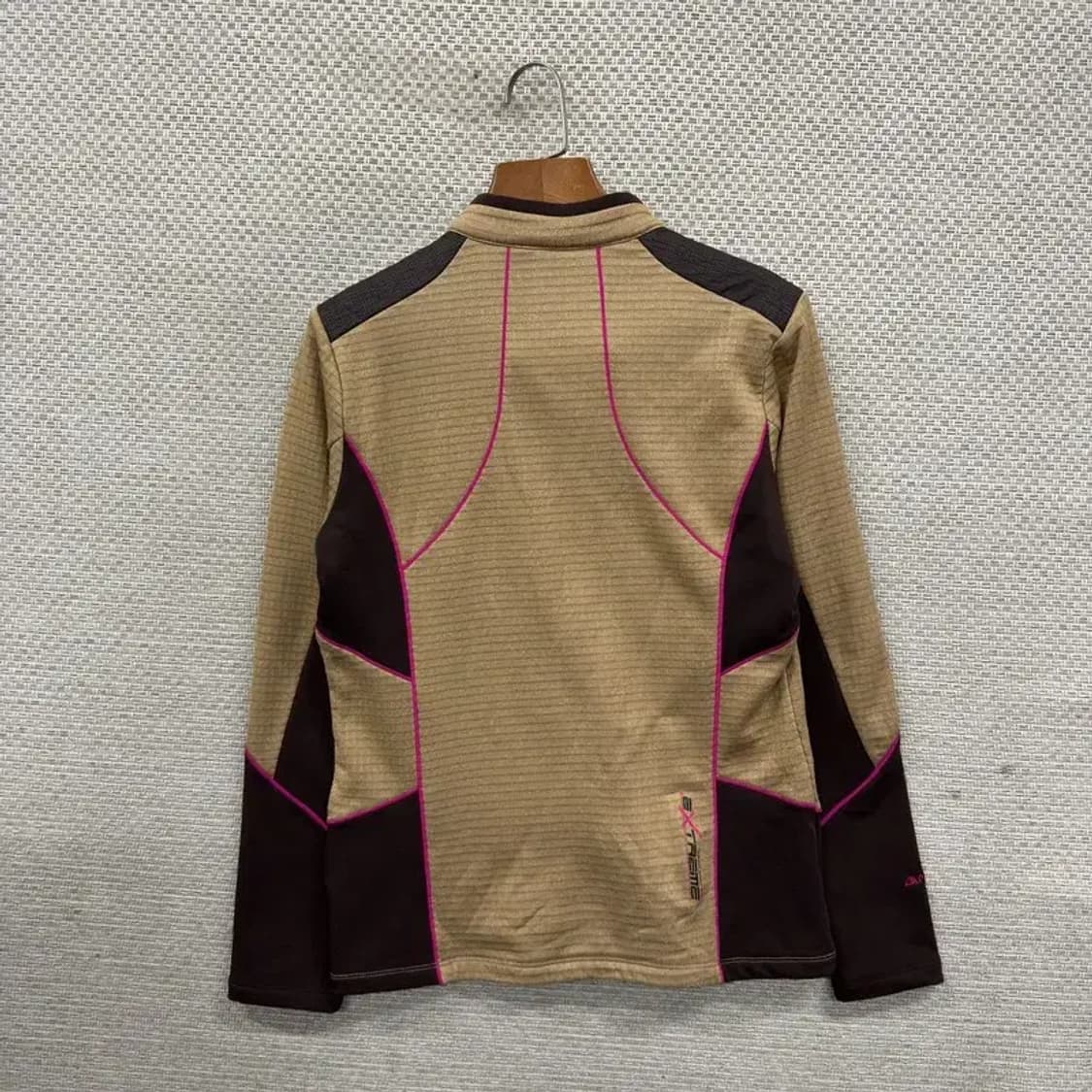 K2 아웃도어 자수로고 약기모 반집업 긴팔티 95 A03576 상품이미지2