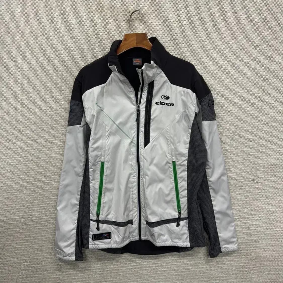 아이더 아웃도어 자수로고 윈드러너 바람막이 자켓 M A03579 상품이미지1