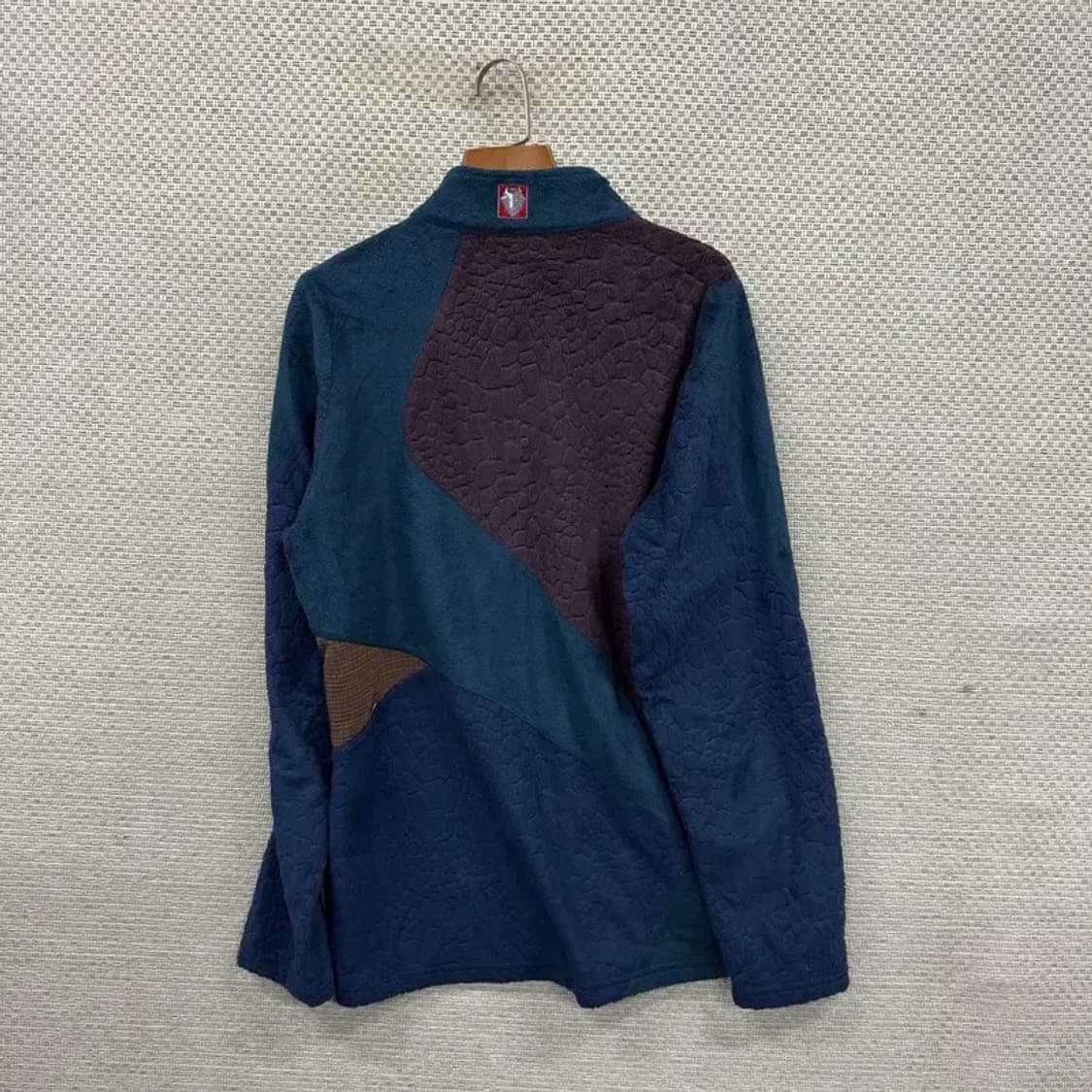 블랙야크 아웃도어 자수로고 후리스 반집업 긴팔티 105 A03582 상품이미지2