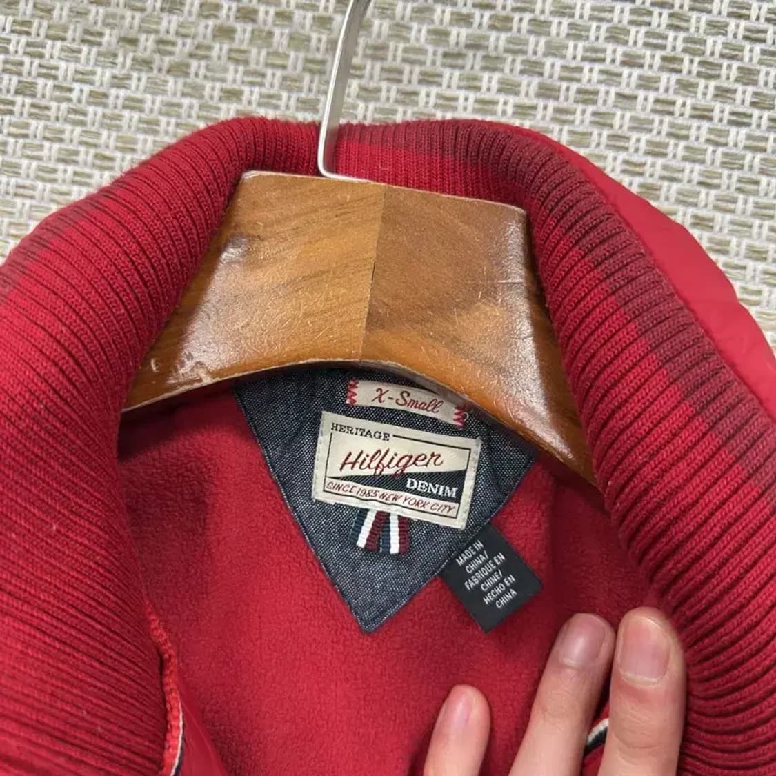 타미힐피거 올드스쿨 자수로고 퀄팅 패딩 자켓 XS A03662 상품이미지3