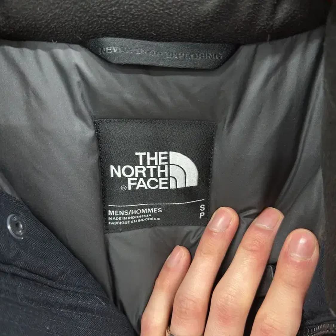 노스페이스 자수로고 맥머도 거위털 구스다운 하프 패딩 S A03734 상품이미지3