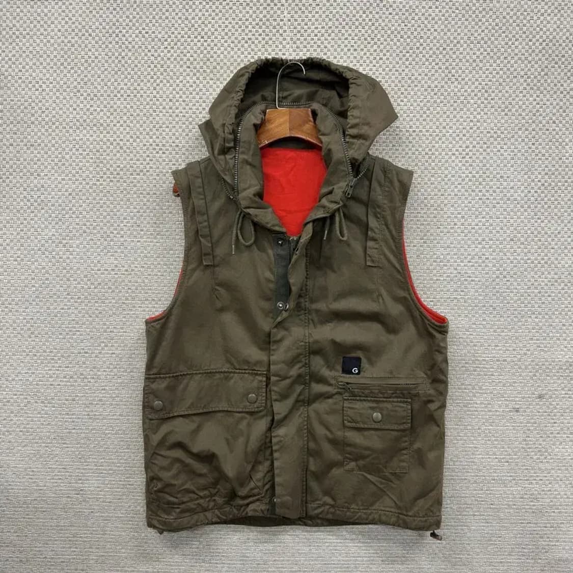 게스 캐주얼 자수로고 후드 조끼 베스트 XL A03735 상품이미지1