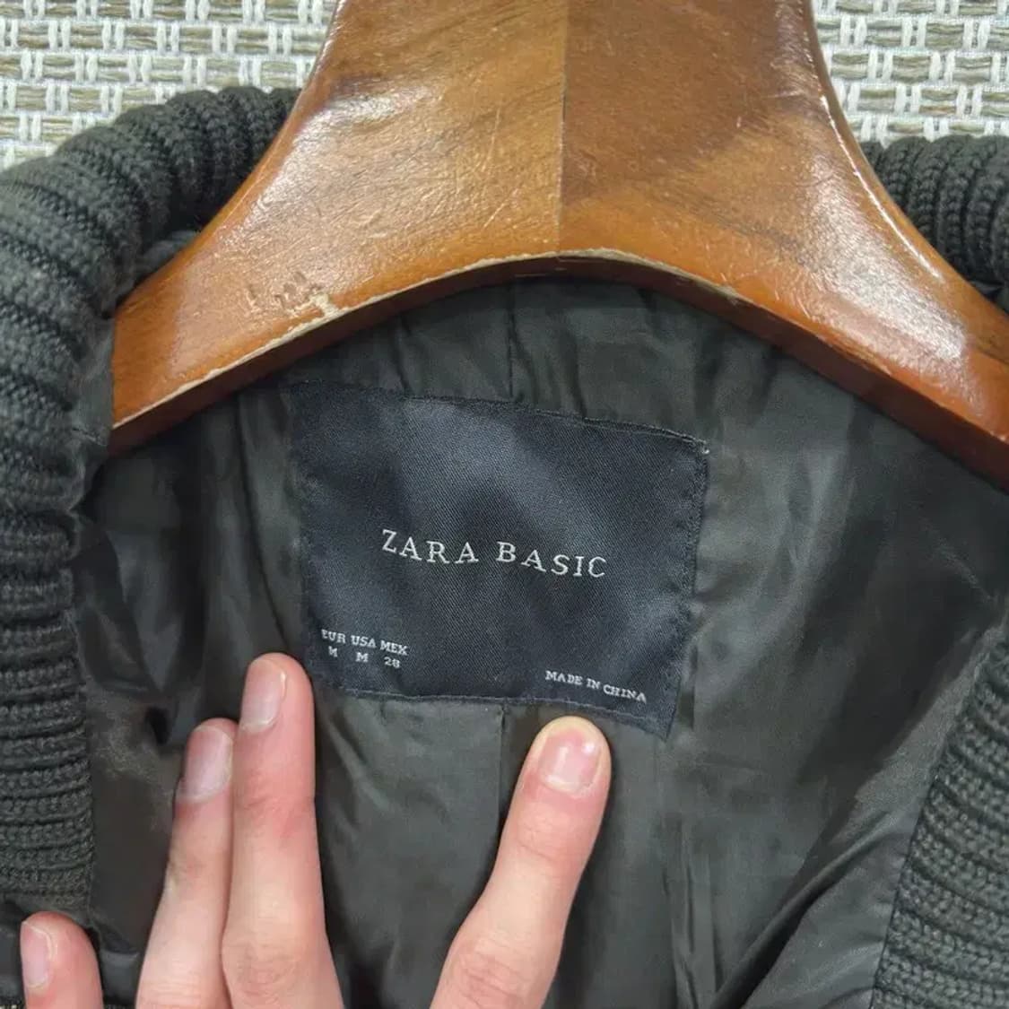 자라 ZARA 베이직 퀄팅 경량 자켓 M A03749 상품이미지3