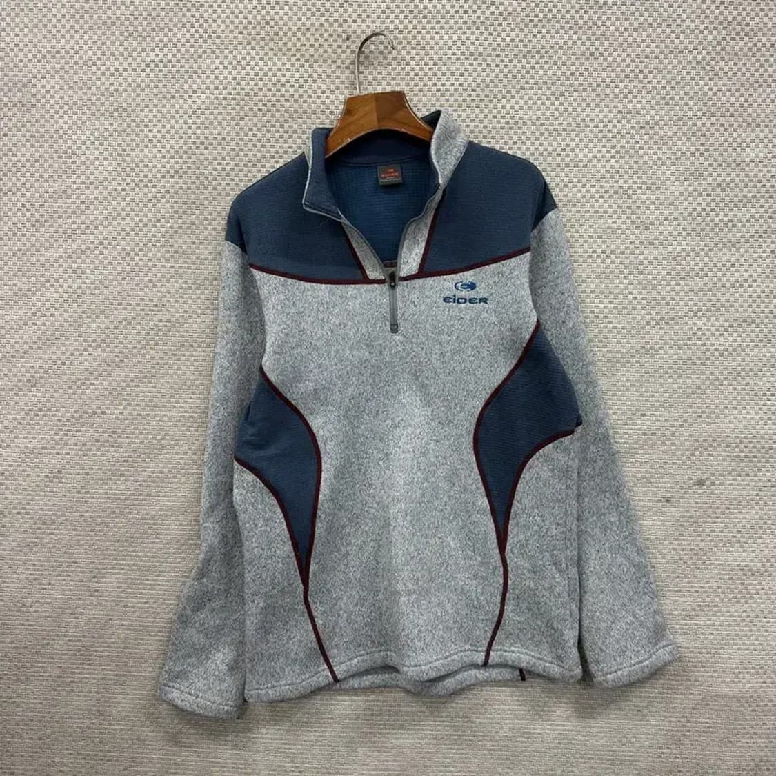 아이더 아웃도어 자수로고 반집업 약기모 긴팔티 L A03754 상품이미지1