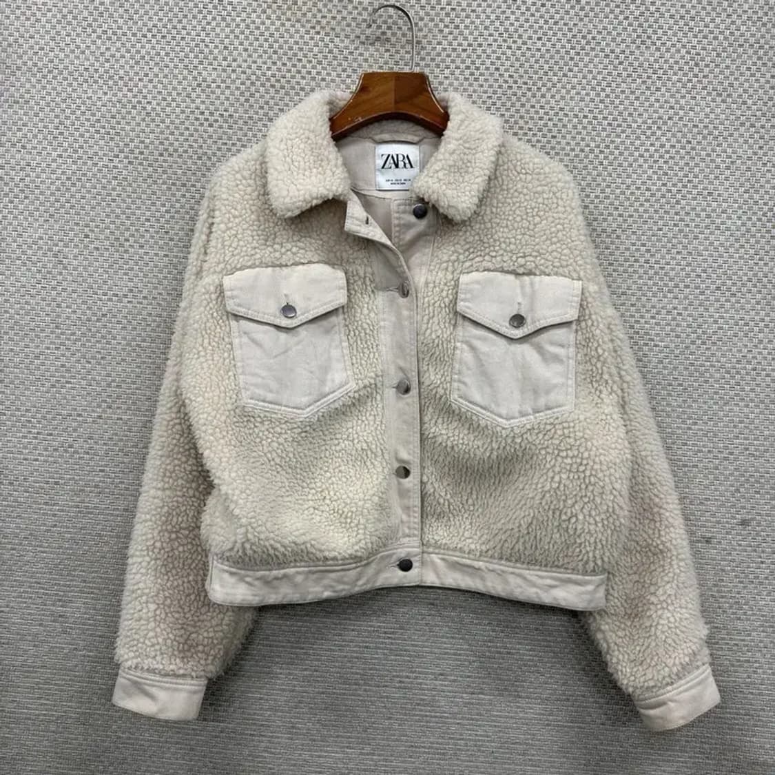 자라 ZARA 캐주얼 양털 플리스 숏 후리스 자켓 XS A04629 상품이미지1