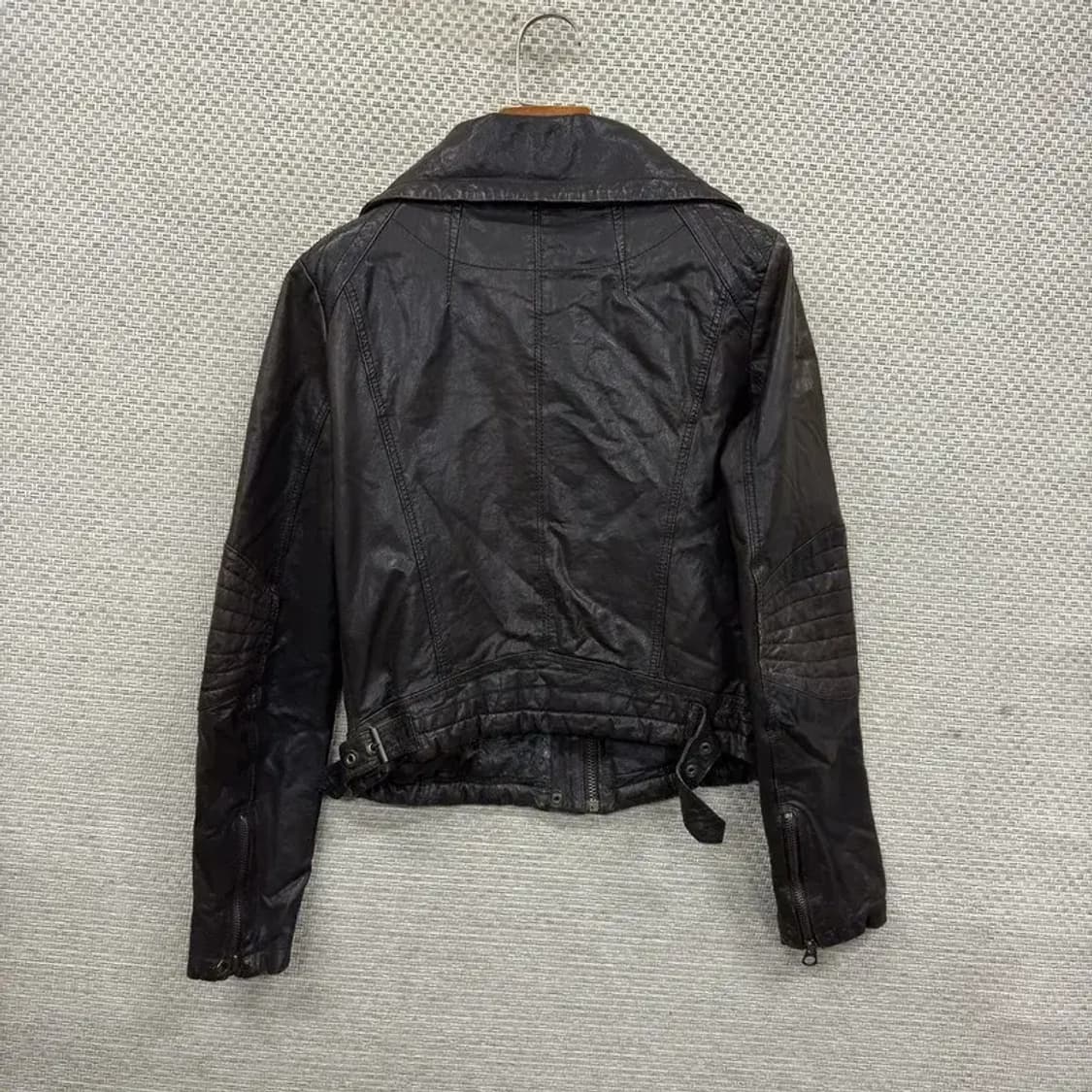 게스 올드스쿨 라이더 양가죽 자켓 XS A04711 상품이미지2