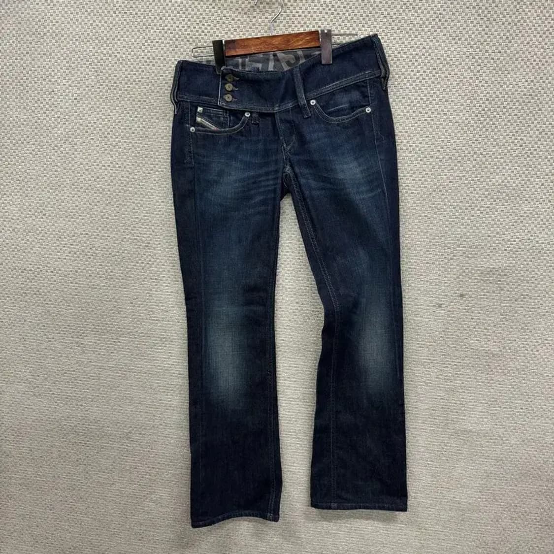 디젤 로우라이즈 부츠컷 데님 청바지 27인치 A04803 상품이미지1