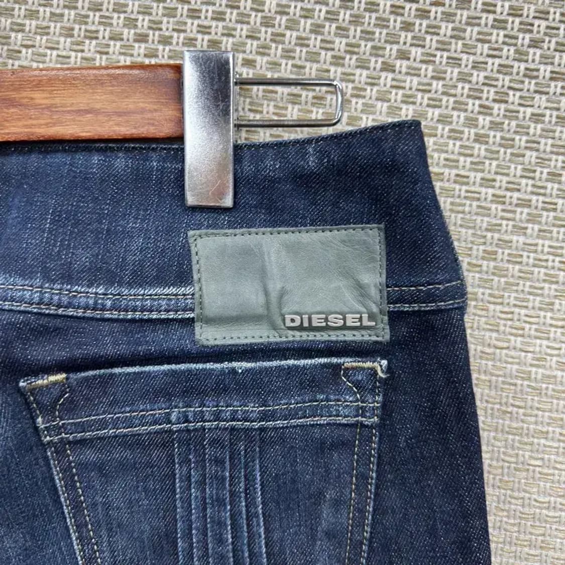 디젤 로우라이즈 부츠컷 데님 청바지 27인치 A04803 상품이미지3