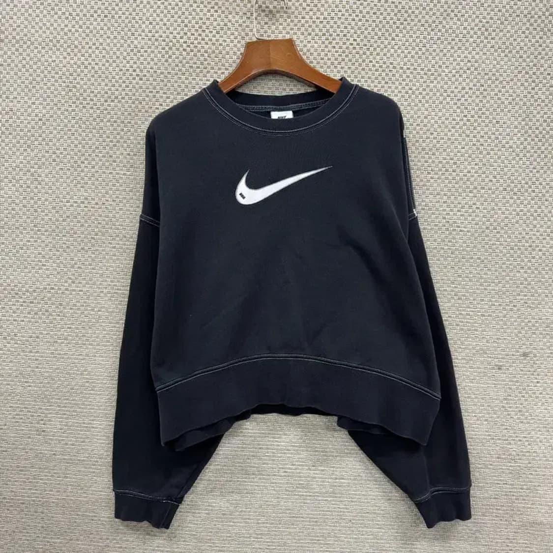 나이키 캐주얼 빅로고 스티치 크롭 스웻셔츠 맨투맨 M A04851 상품이미지1