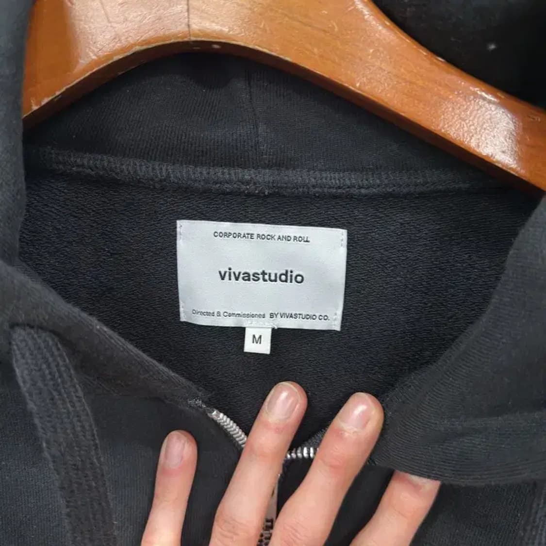 비바스튜디오 캐주얼 프린팅로고 투웨이 후드집업 M A04859 상품이미지3