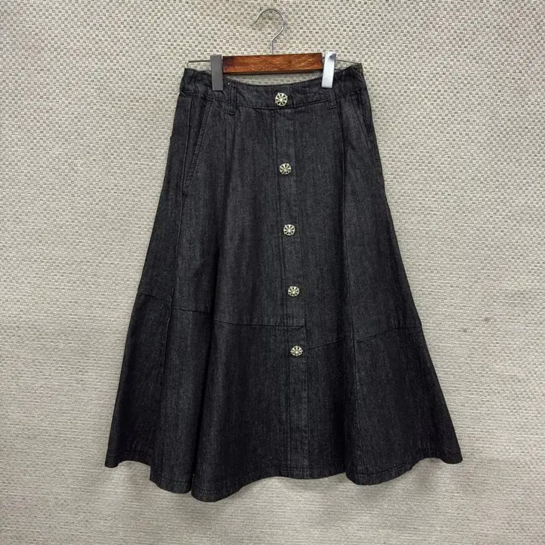 안나수이 클래식버튼 플레어 데님 스커트 66 A04877 상품이미지1
