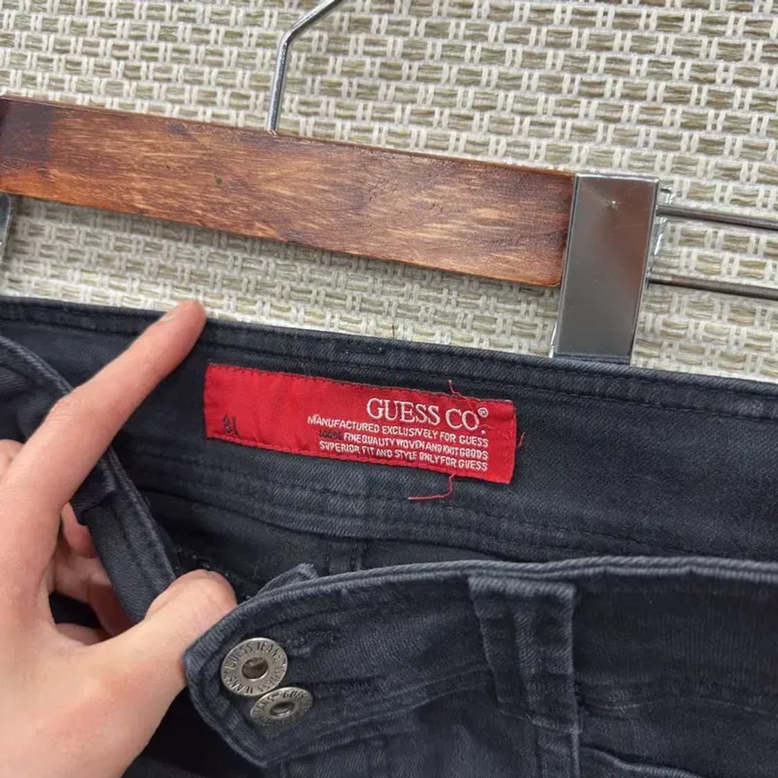 게스 캐주얼 더블버튼 스판 블랙진 흑청바지 67 A04883 상품이미지3