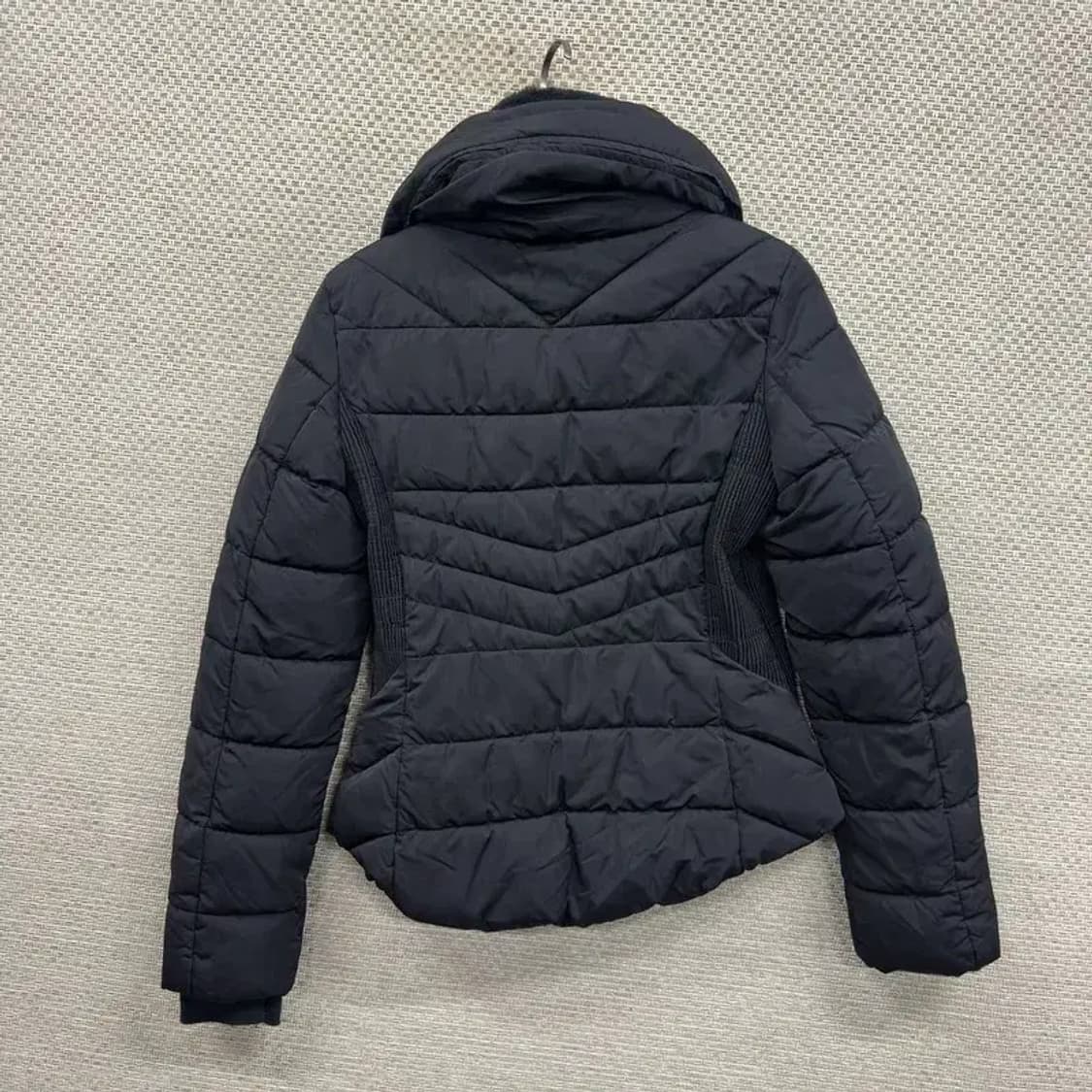 자라 ZARA 캐주얼 여성 패딩 점퍼 XS A04926 상품이미지2