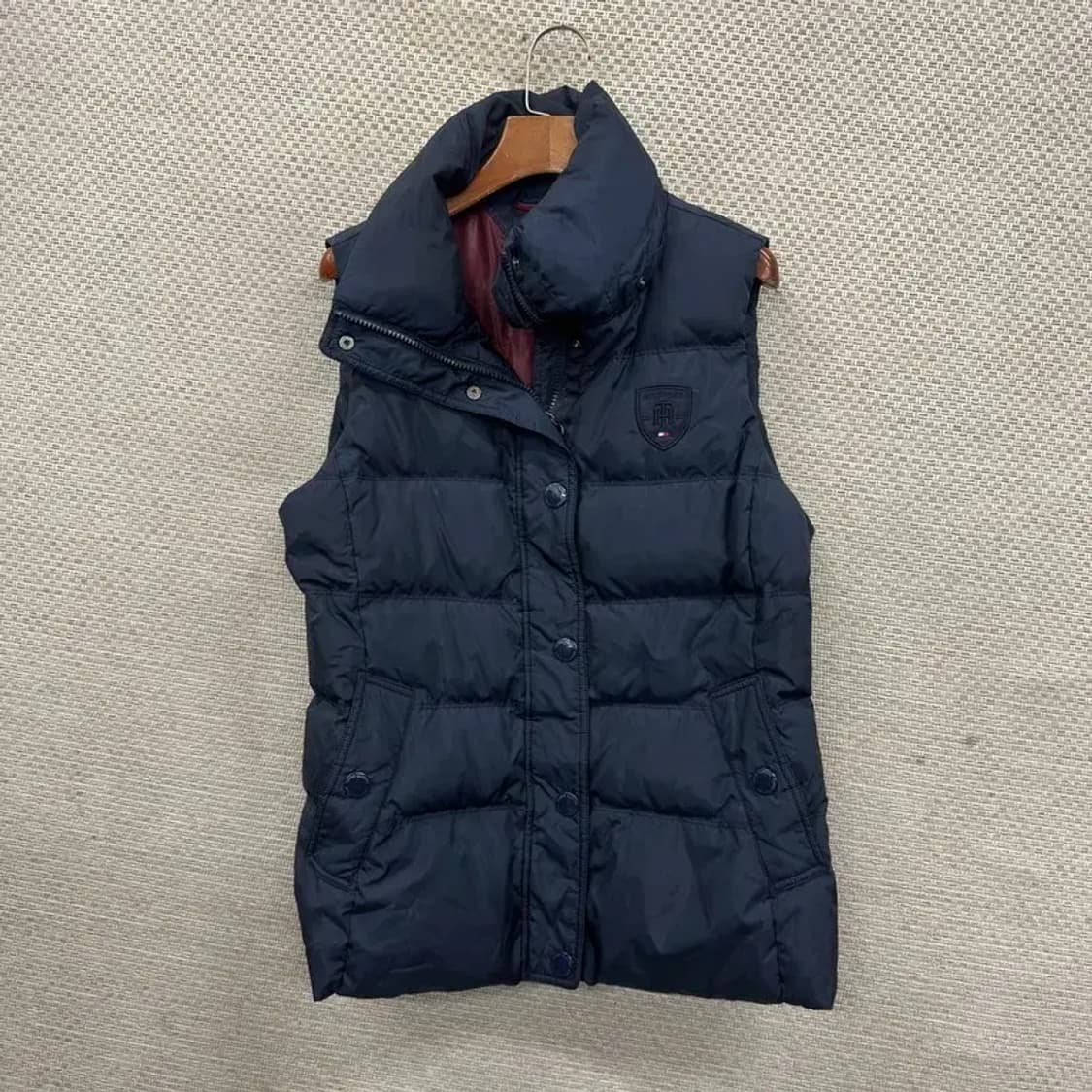 타미힐피거 캐주얼 자수로고 오리털 덕다운 패딩 조끼 M A04937 상품이미지1