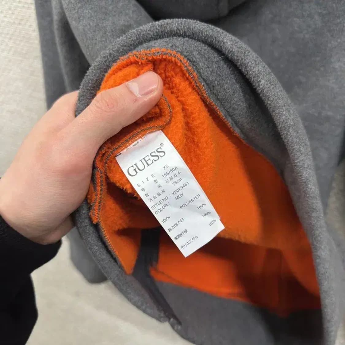 게스 캐주얼 자수로고 플리스 후리스 후드집업 XS A04946 상품이미지4