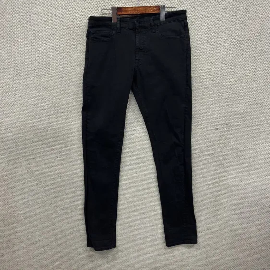 유니클로 캐주얼 스판 블랙진 흑청바지 81 A04960 상품이미지1