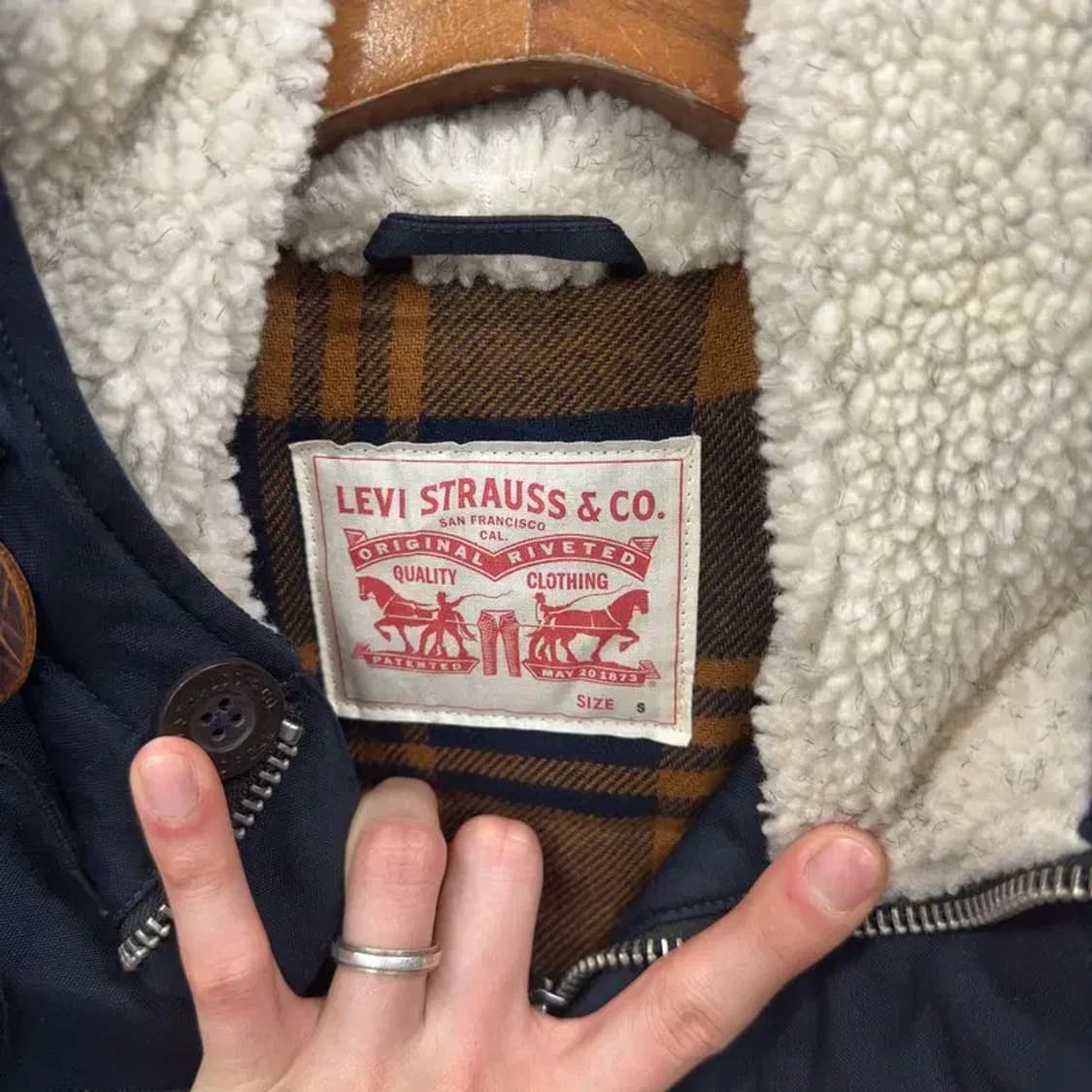 리바이스 캐주얼 양털후드 야상 패딩 점퍼 S A05022 상품이미지3