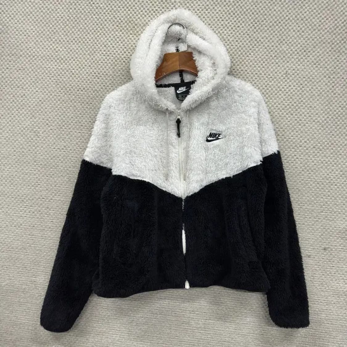 나이키 캐주얼 자수로고 배색 플리스 후리스 M A05189 상품이미지1