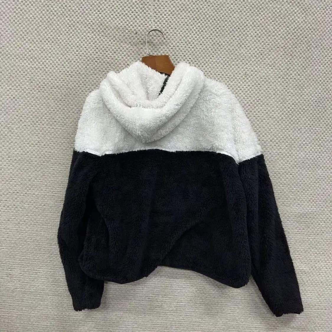 나이키 캐주얼 자수로고 배색 플리스 후리스 M A05189 상품이미지2