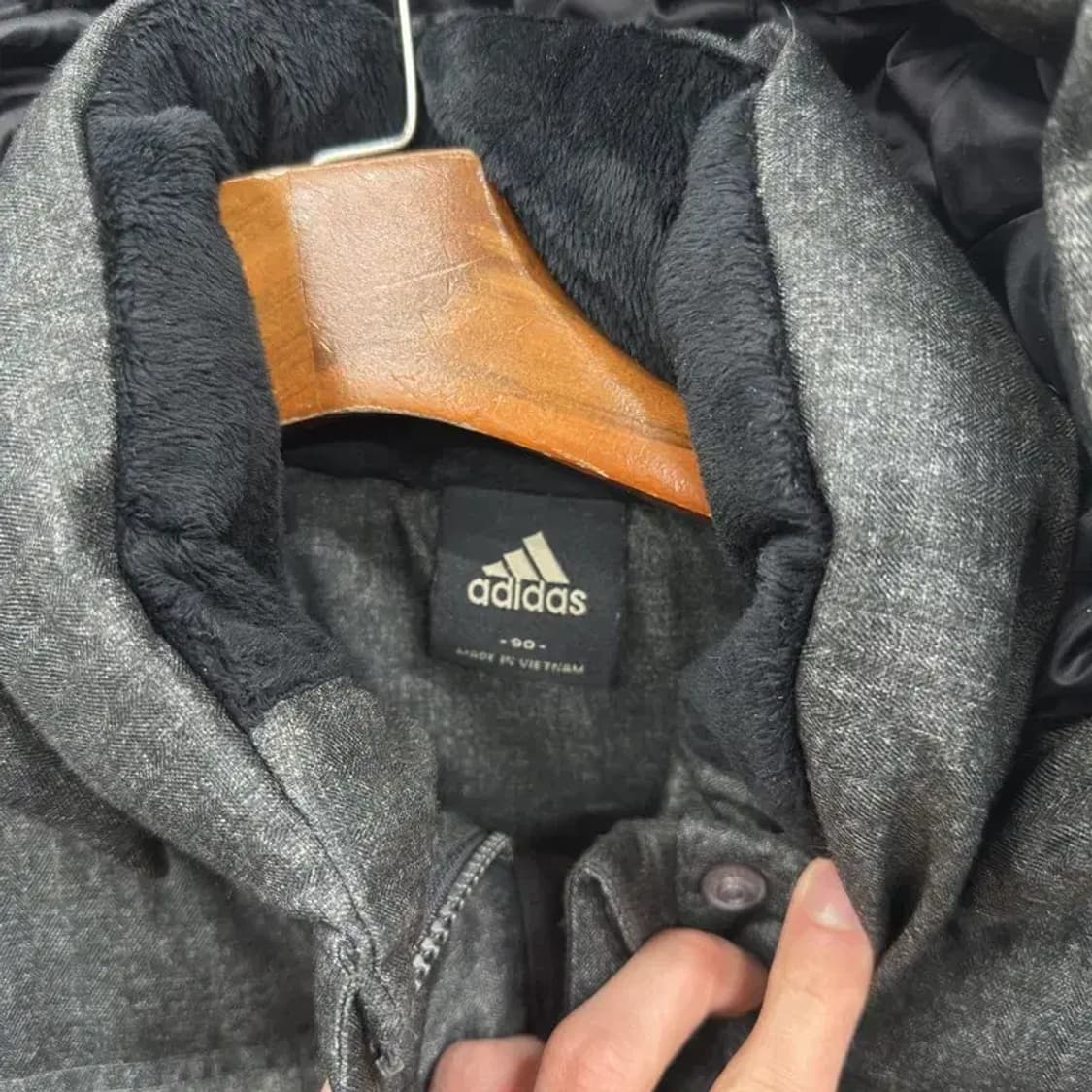 아디다스 자수로고 오리털 덕다운 하프 패딩 90 A05246 상품이미지3