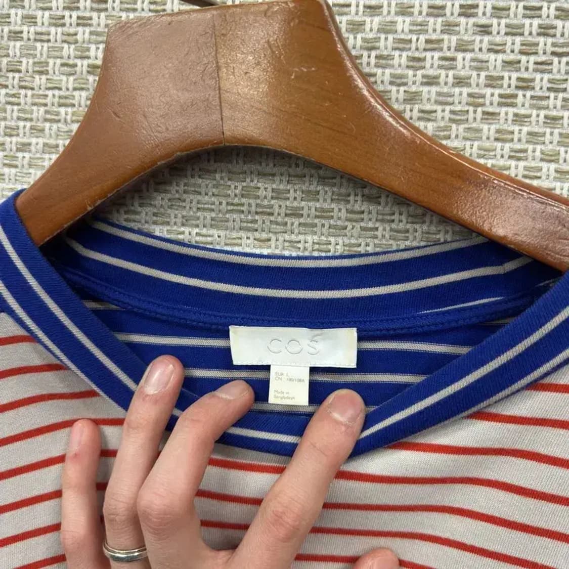 코스 COS 캐주얼 스트라이프 배색 롱슬리브 긴팔티 L A05269 상품이미지3