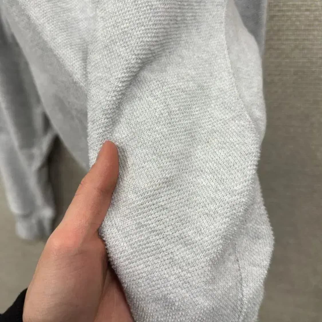 아디다스 캐주얼 센터자수로고 가오리핏 후드티 L A05329 상품이미지5