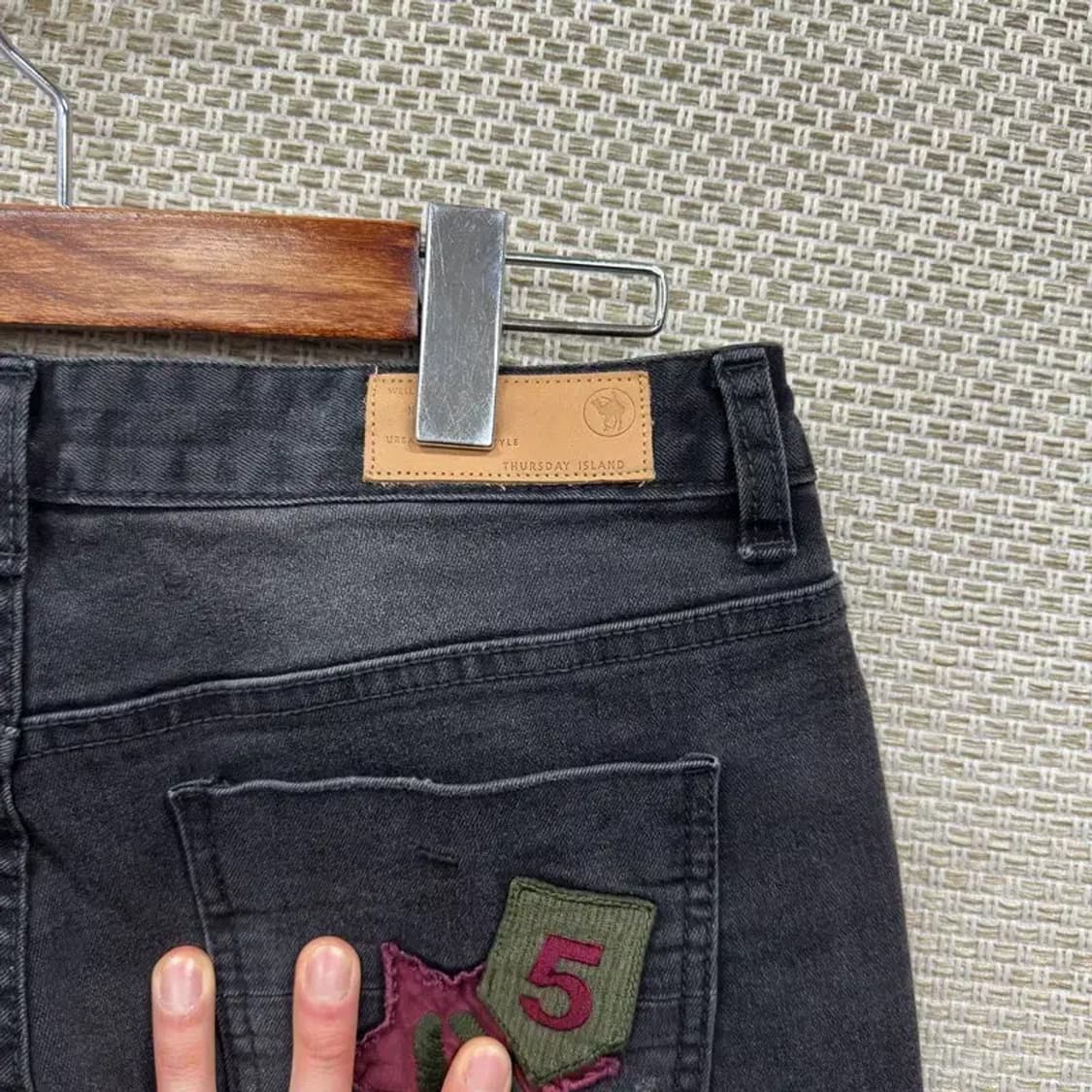 써스데이아일랜드 캐주얼 워싱 데님 흑청바지 65 A05364 상품이미지3