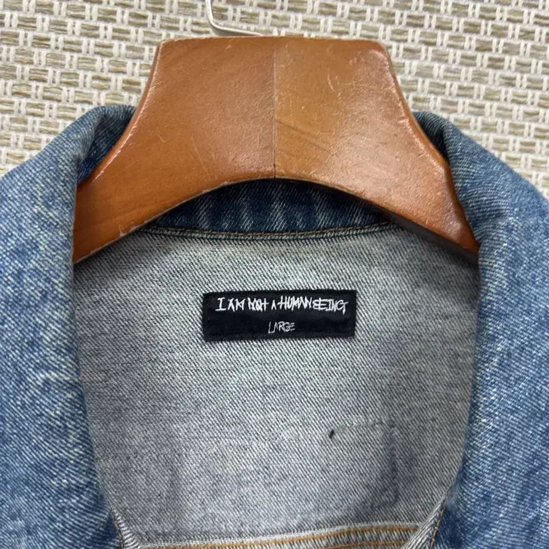 아임낫어휴먼비잉 캐주얼 백로고 데님 청자켓 L A05427 상품이미지3