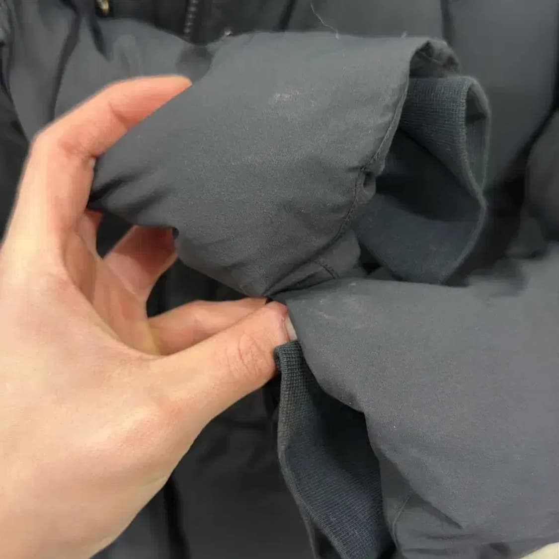 뉴발란스 캐주얼 프린팅로고 거위털 구스다운 롱 패딩 XS A05516 상품이미지5