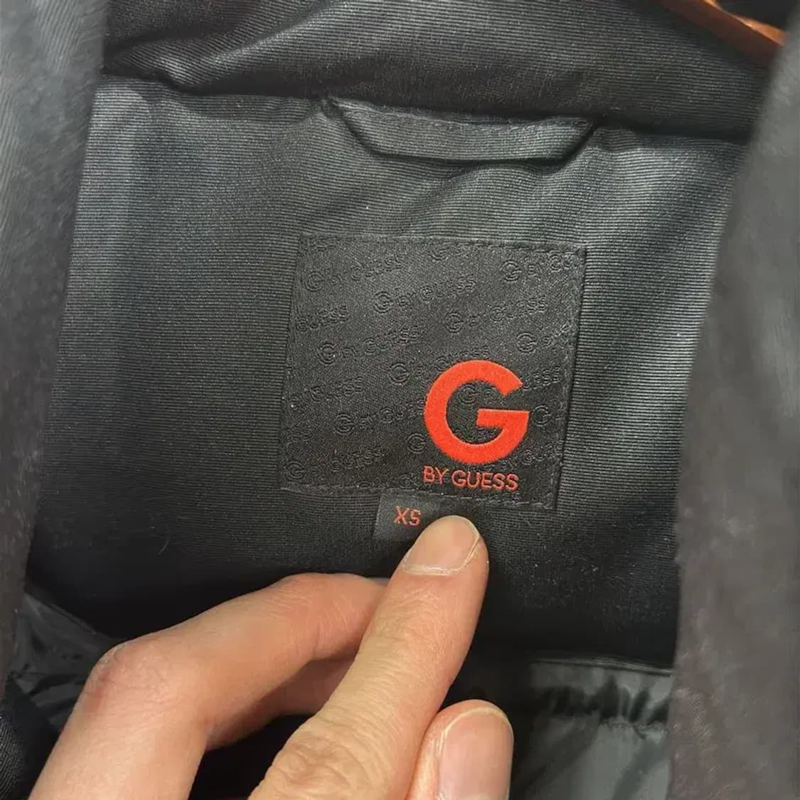 게스 캐주얼 오리털 덕다운 하프 패딩 점퍼 XS A05565 상품이미지3