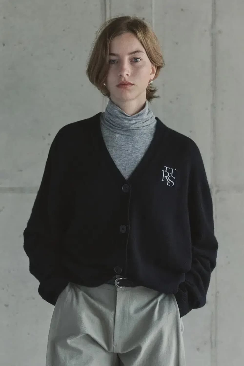 ihr IHRS LOGO WHOLEGARMENT 가디건 상품이미지1