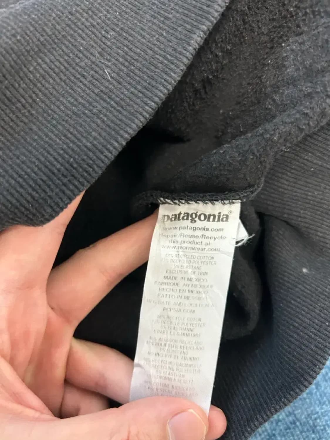 파타고니아 블랙 후드티S 상품이미지2