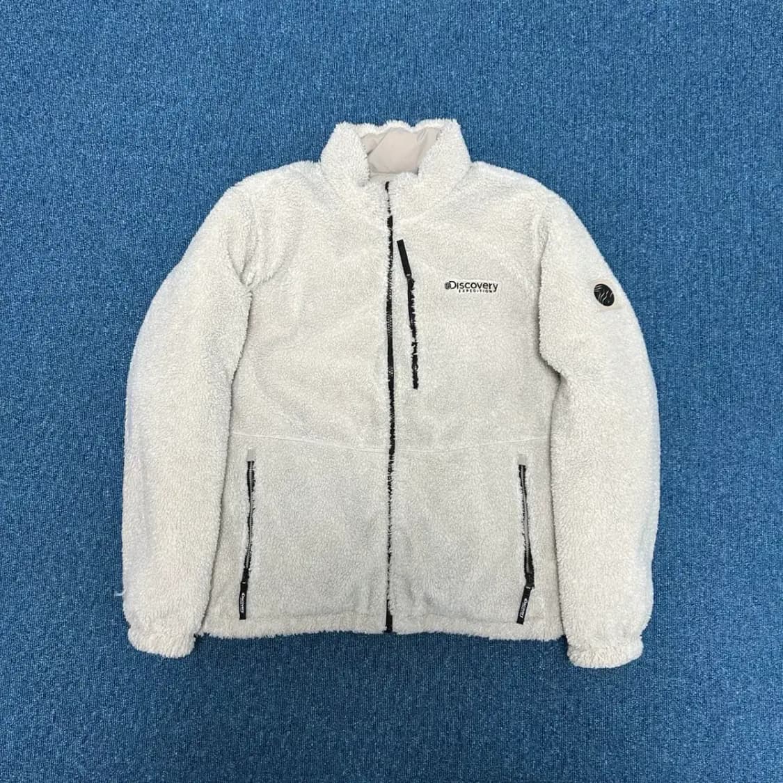 디스커버리 리버시블 양털 뽀글이 패딩 상품이미지3