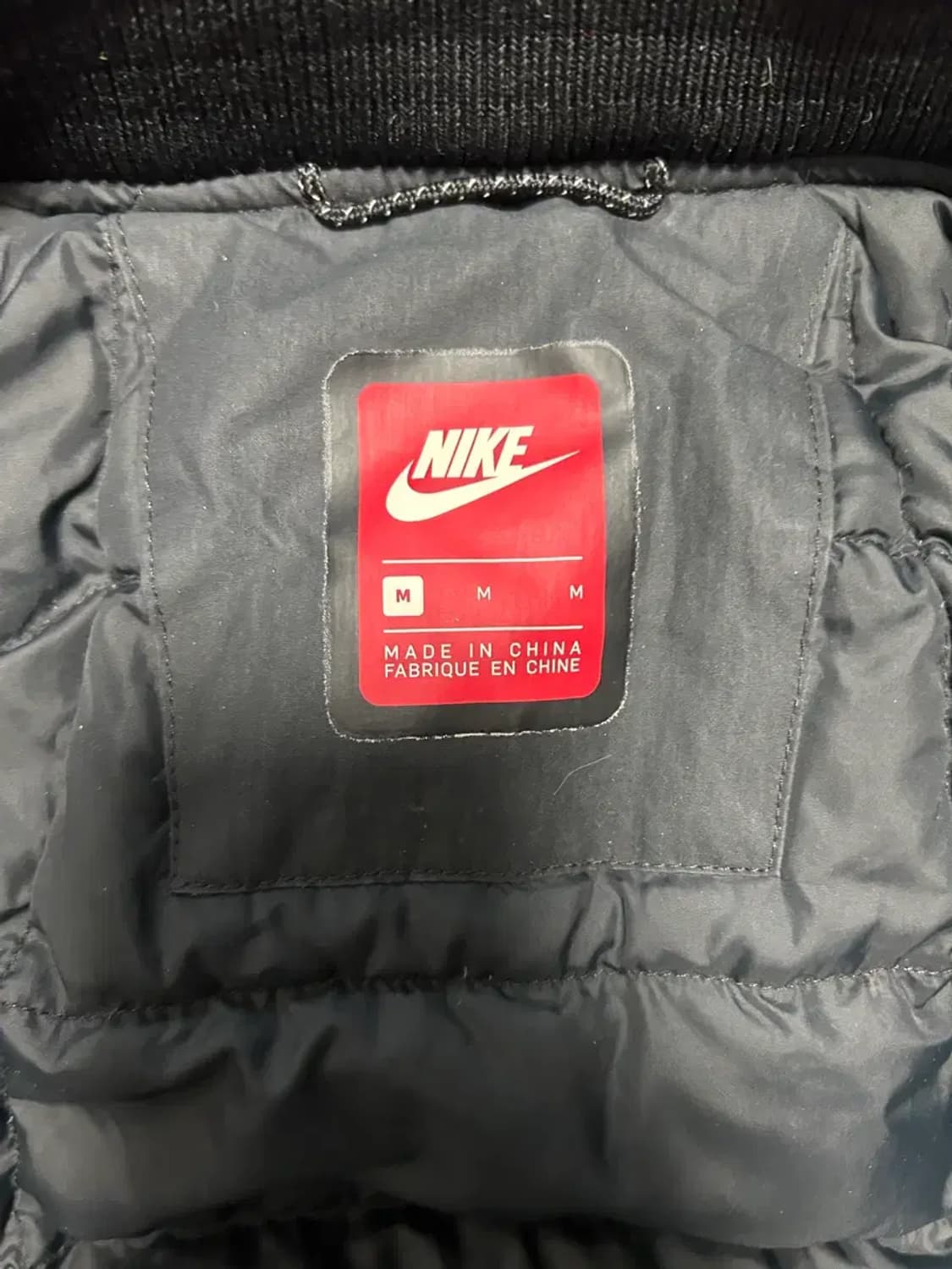 나이키 다운필 봄버자켓M 상품이미지3
